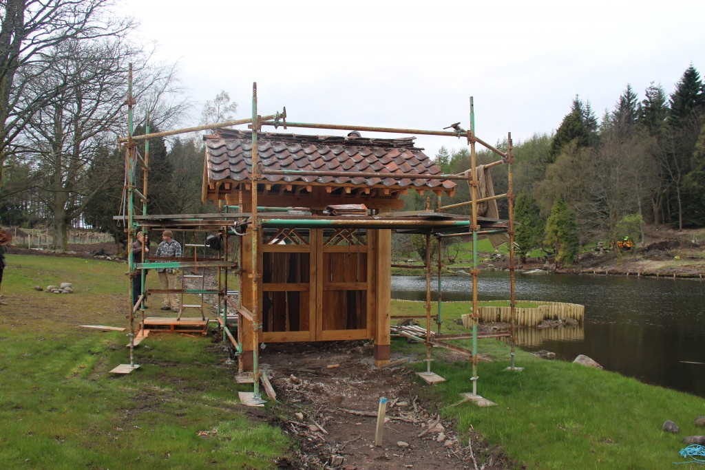 The new welcome gate under construction. Constructed by Scottish craftsmen to the original design, it represents the collaboration between Scottish and Japanese design, skills and craftsmanship which is reflected throughout the garden.