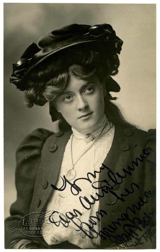 An old blavk and white portrait photo of Jeannie Bodie
